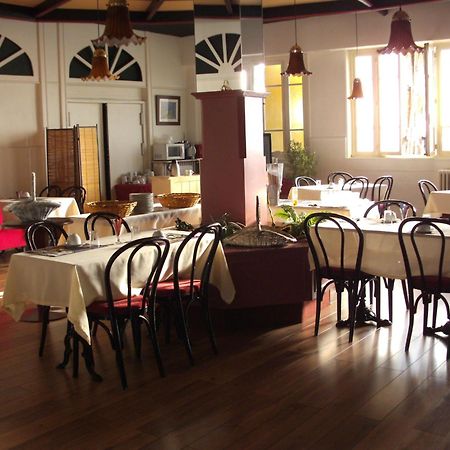 Hotel Bar Restaurant Saint Paul Verdun-sur-Meuse Exterior photo