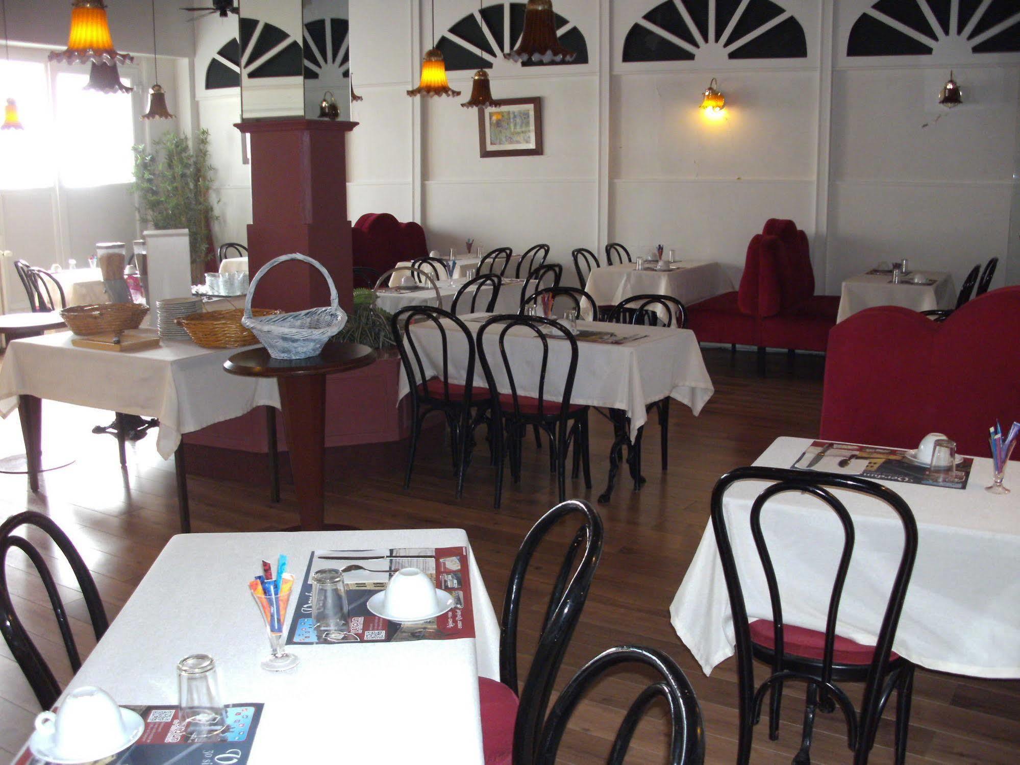 Hotel Bar Restaurant Saint Paul Verdun-sur-Meuse Exterior photo