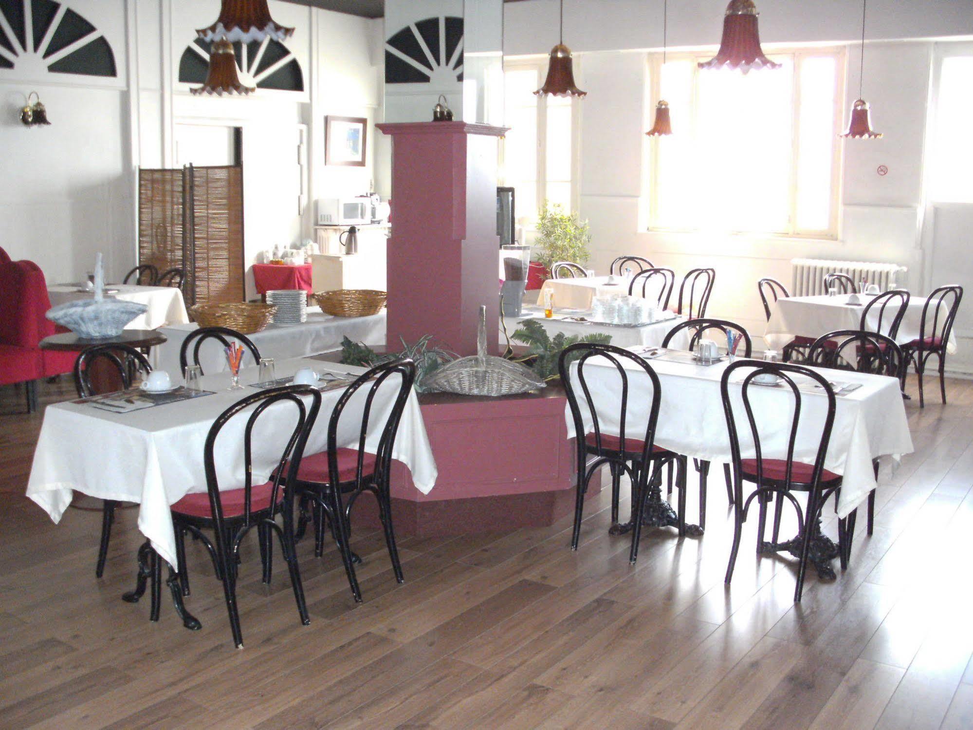 Hotel Bar Restaurant Saint Paul Verdun-sur-Meuse Exterior photo